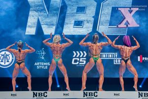 WOMEN'S PHYSIQUE